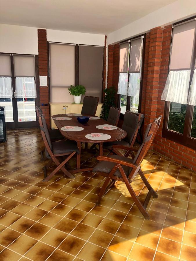 بريلا Apartment & Rooms Laura المظهر الخارجي الصورة