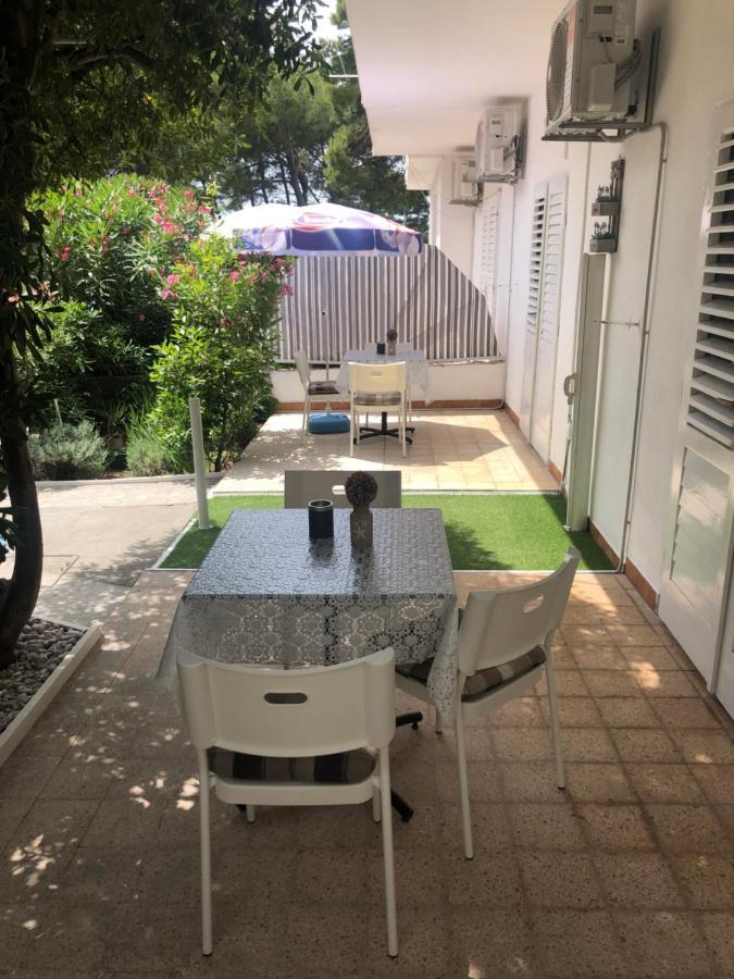 بريلا Apartment & Rooms Laura المظهر الخارجي الصورة