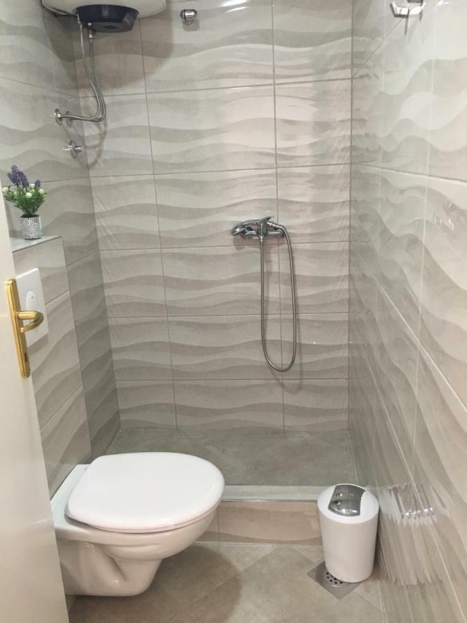 بريلا Apartment & Rooms Laura المظهر الخارجي الصورة