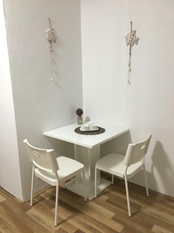 بريلا Apartment & Rooms Laura المظهر الخارجي الصورة