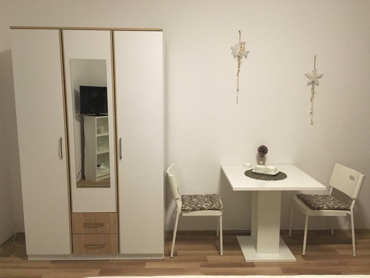 بريلا Apartment & Rooms Laura المظهر الخارجي الصورة